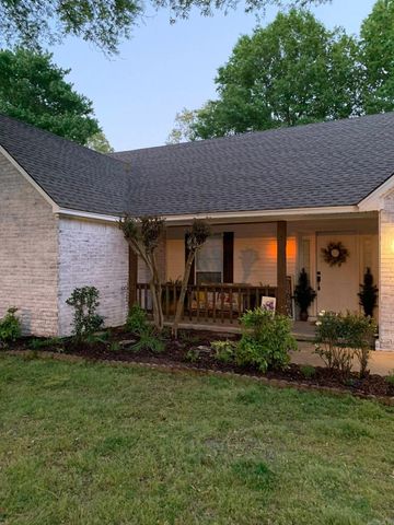 404 Galina Street, Beebe, AR 72012