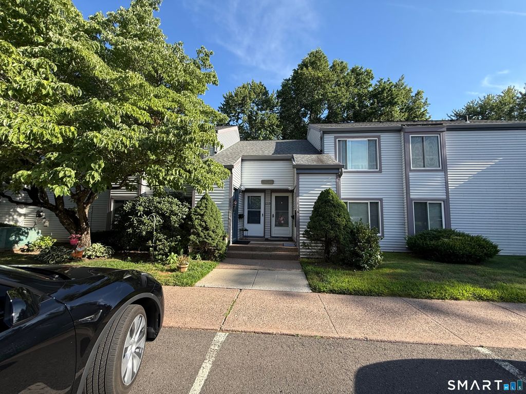113 Candlewood Drive 113, South Windsor, CT 06074