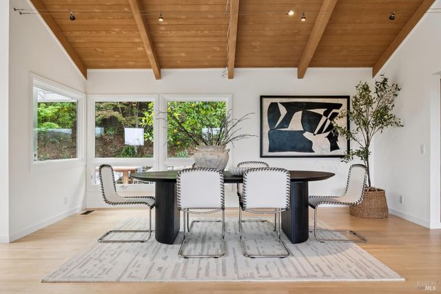 290 Stuyvesant Dr, San Anselmo, CA 94960