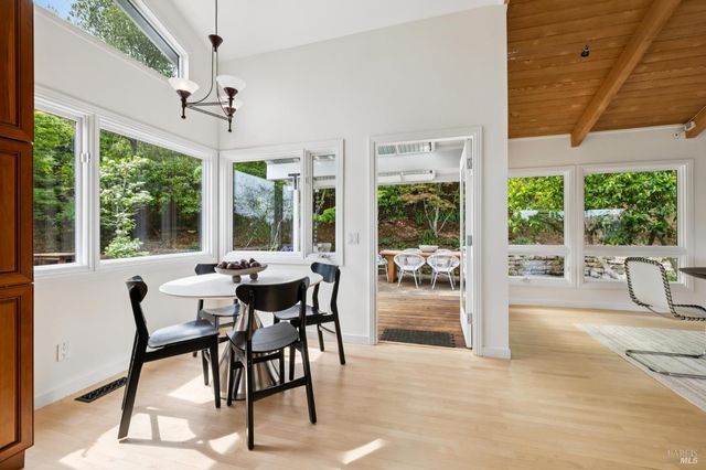 290 Stuyvesant Dr, San Anselmo, CA 94960