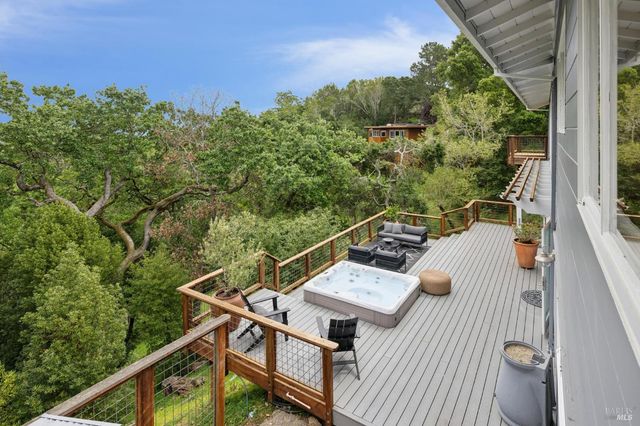 290 Stuyvesant Dr, San Anselmo, CA 94960