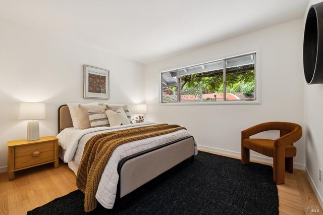 290 Stuyvesant Dr, San Anselmo, CA 94960