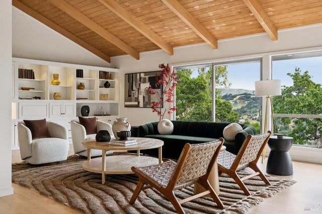 290 Stuyvesant Dr, San Anselmo, CA 94960