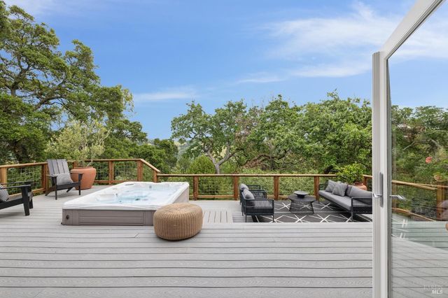 290 Stuyvesant Dr, San Anselmo, CA 94960