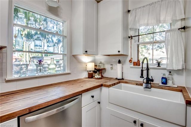 1421 Maravilla AVE, Fort Myers, FL 33901