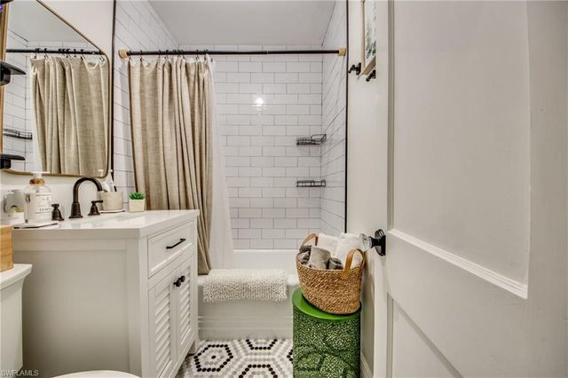 1421 Maravilla AVE, Fort Myers, FL 33901