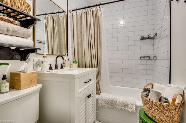 1421 Maravilla AVE, Fort Myers, FL 33901