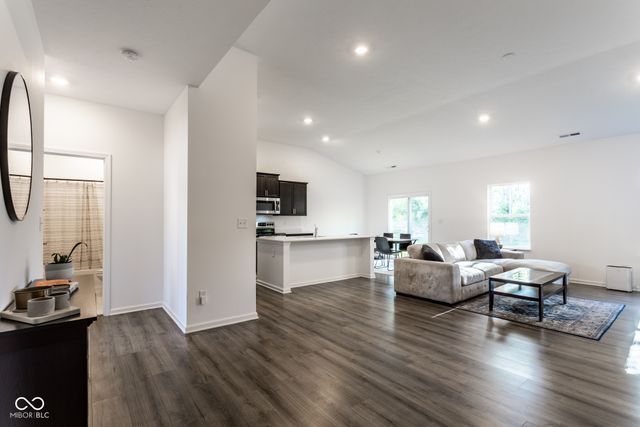 571 Coronado Place, Greenwood, IN 46143