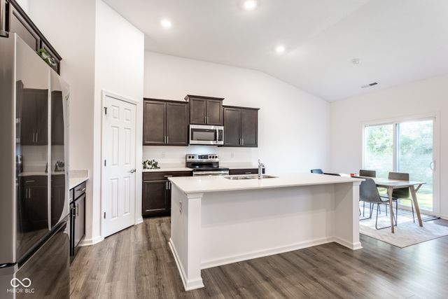 571 Coronado Place, Greenwood, IN 46143