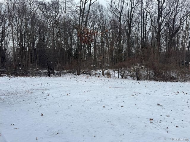 14600 Red Arrow Highway, Berrien Township, MI 49116