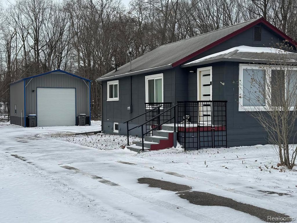 14600 Red Arrow Highway, Berrien Township, MI 49116