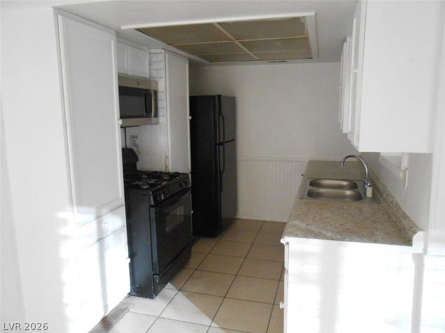 6671 Bubbling Brook Drive D, Las Vegas, NV 89107