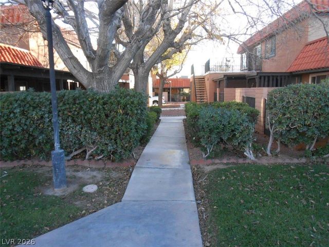 6671 Bubbling Brook Drive D, Las Vegas, NV 89107
