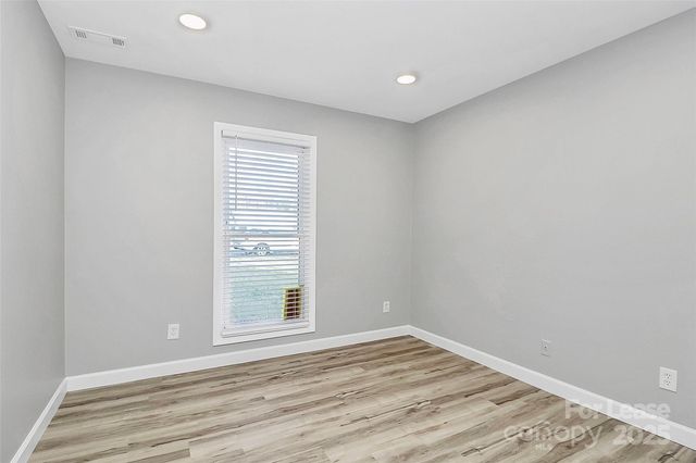 5823 Falstaff Drive, Charlotte, NC 28227