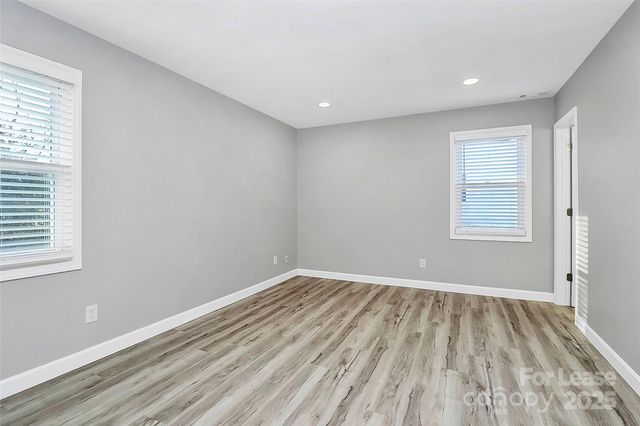 5823 Falstaff Drive, Charlotte, NC 28227