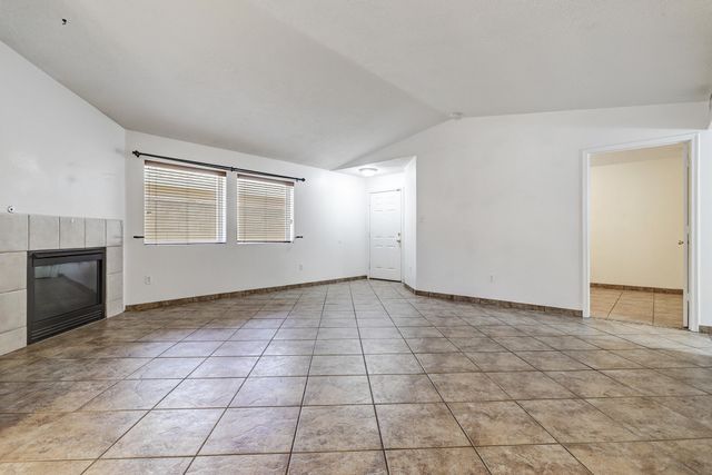 328 Via Vista Street SE, Albuquerque, NM 87123