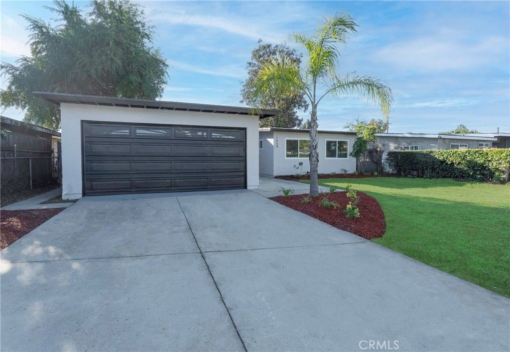 Image 1 of property listing at 1958 Arthur, Pomona, CA 91768