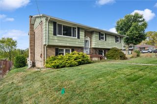 321 Riverside Drive, Unity Twp, PA 15650