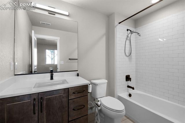 7263 Hunter Jumper Drive, Colorado Springs, CO 80922