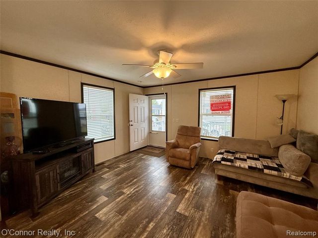 269 Westbrook Court, Port Huron, MI 48060