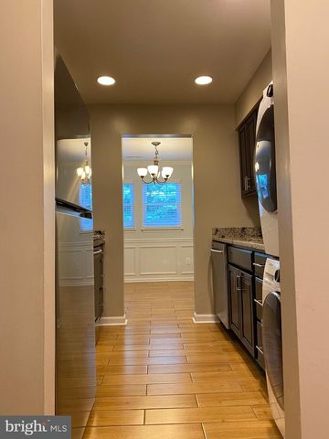 8332 MONTGOMERY RUN #F, Ellicott City, MD 21043