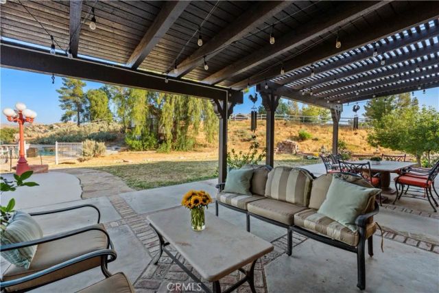 32944 Agua Dulce Canyon, Agua Dulce, CA 91390