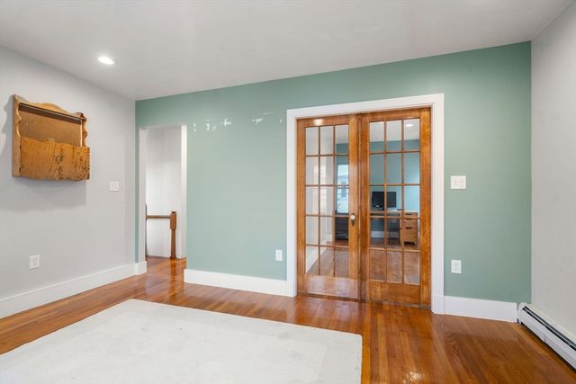 28 Port Norfolk St, Boston, MA 02122