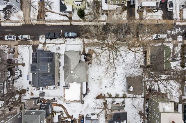 28 Port Norfolk St, Boston, MA 02122