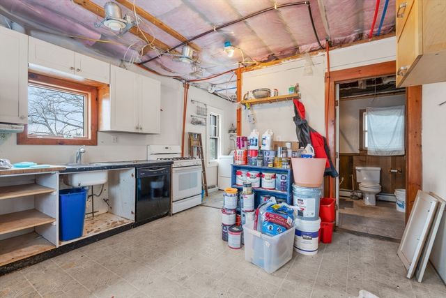 28 Port Norfolk St, Boston, MA 02122