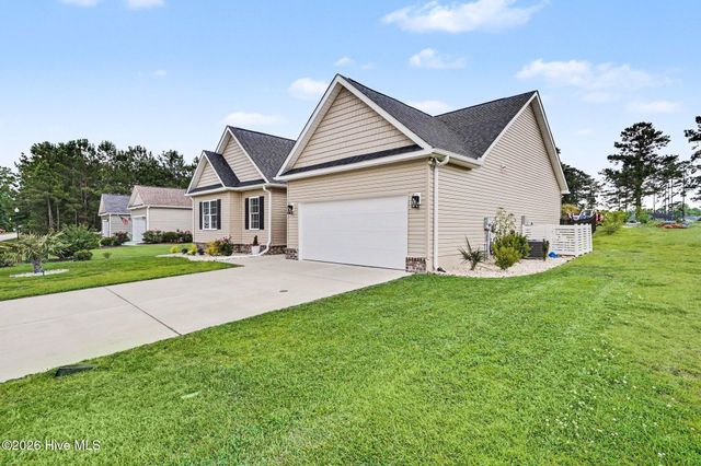 552 Timber Creek Drive, Loris, SC 29569