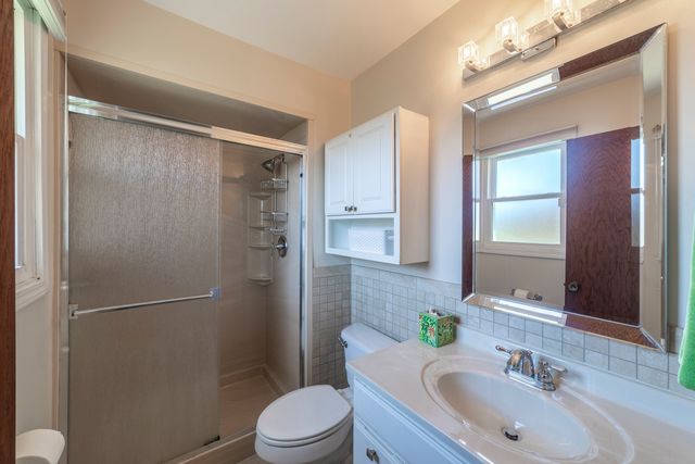 920 Macarthur Drive, Chicago Heights, IL 60411