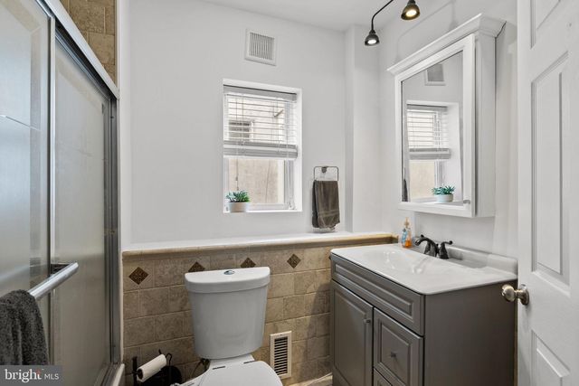 325 CANTRELL ST, Philadelphia, PA 19148