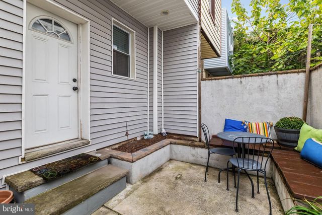 325 CANTRELL ST, Philadelphia, PA 19148