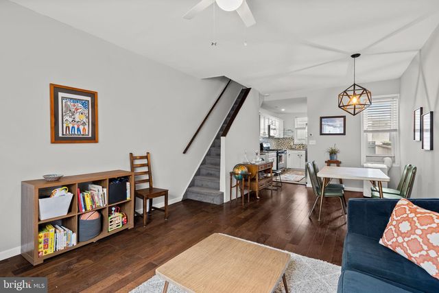325 CANTRELL ST, Philadelphia, PA 19148