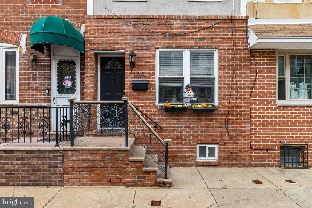 325 CANTRELL ST, Philadelphia, PA 19148