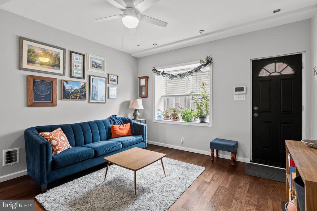 325 CANTRELL ST, PHILADELPHIA, PA 19148 — photo 4