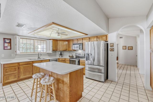 10521 E Bella Vista Drive, Scottsdale, AZ 85258