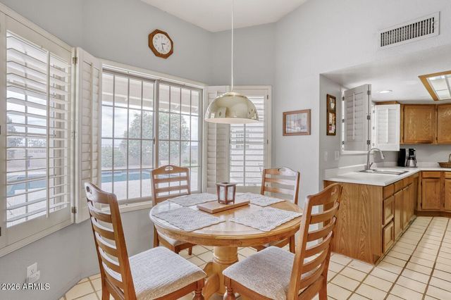 10521 E Bella Vista Drive, Scottsdale, AZ 85258