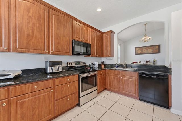 3180 STONEHURST CIRCLE, Kissimmee, FL 34741