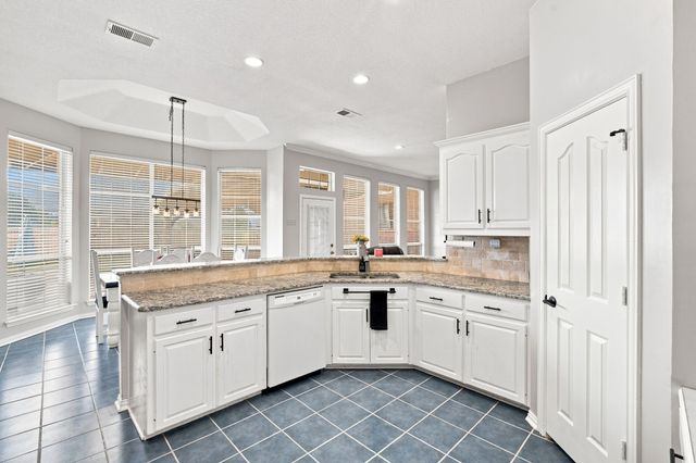 10625 Richard Circle, Forney, TX 75126