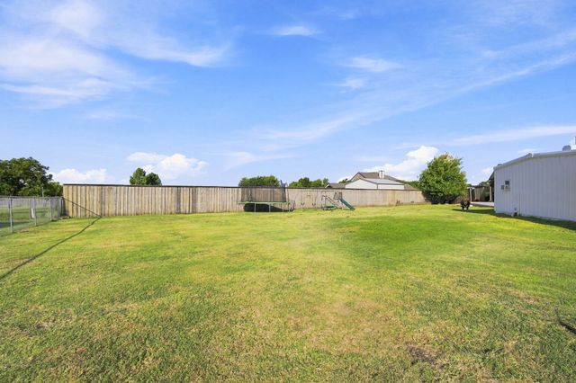10625 Richard Circle, Forney, TX 75126