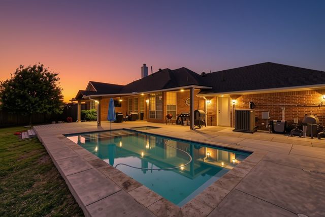 10625 Richard Circle, Forney, TX 75126