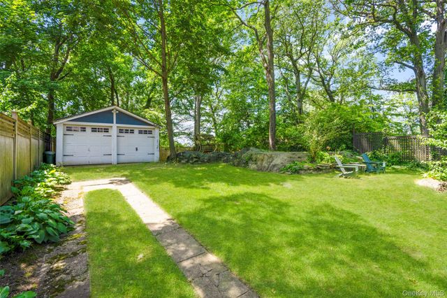 75 Young Avenue, Pelham, NY 10803