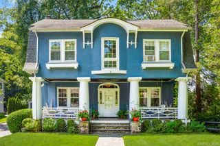 75 Young Avenue, Pelham, NY 10803