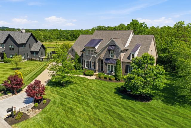 1045 Buena Vista Dr, Franklin, TN 37069
