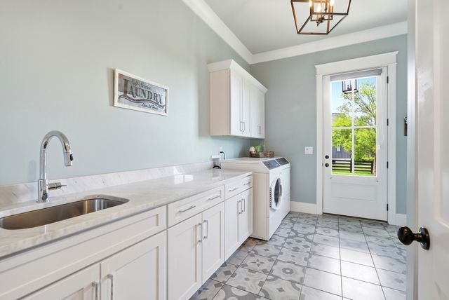 1045 Buena Vista Dr, Franklin, TN 37069
