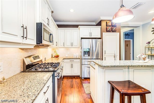 10021 Antori DR, Estero, FL 33928