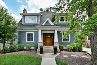 685 S Saylor Avenue, Elmhurst, IL 60126