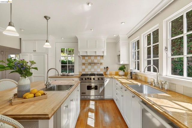 316 Pacific Ave, Piedmont, CA 94611