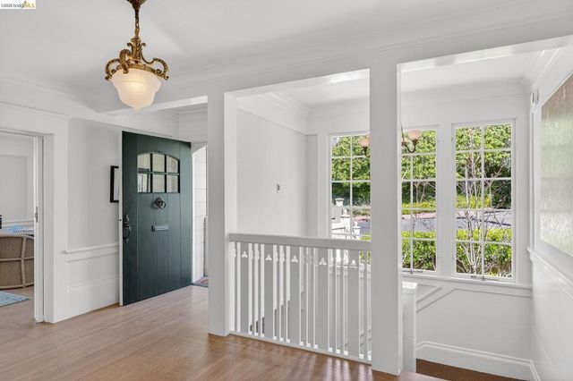 316 Pacific Ave, Piedmont, CA 94611